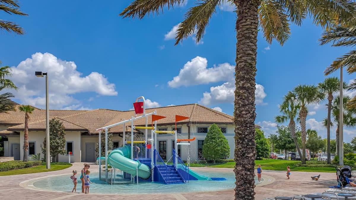Casa de férias Pool Games Themed - Enchanted Escape *